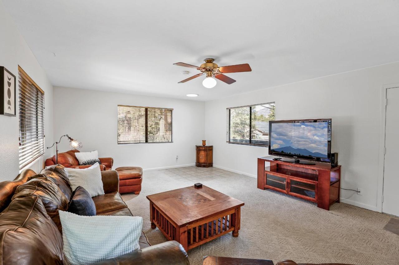 Captivating Continental Country Club Retreat With 4 Bdr And Spacious Deck! Флагстаф Екстериор снимка