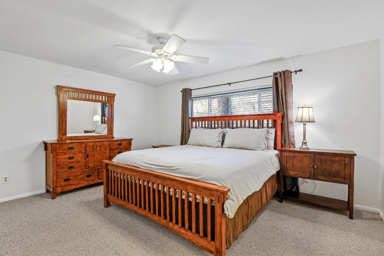 Captivating Continental Country Club Retreat With 4 Bdr And Spacious Deck! Флагстаф Екстериор снимка