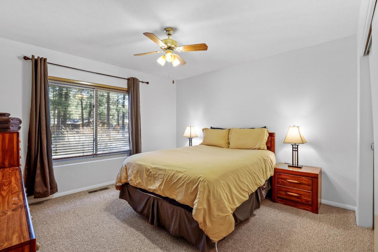 Captivating Continental Country Club Retreat With 4 Bdr And Spacious Deck! Флагстаф Екстериор снимка